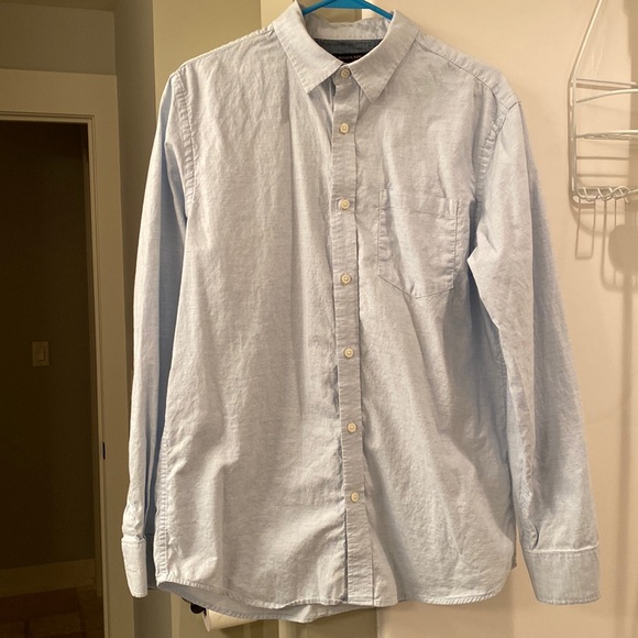 Banana Republic Other - Banana Republic Stretch Soft Wash Standard Fit Light Chambray Shirt